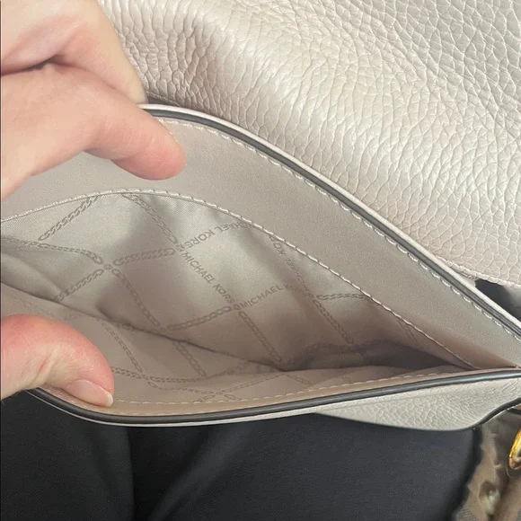 EUC Michael Kors Blush Pink Leather Crossbody Bag - Picture 12 of 16